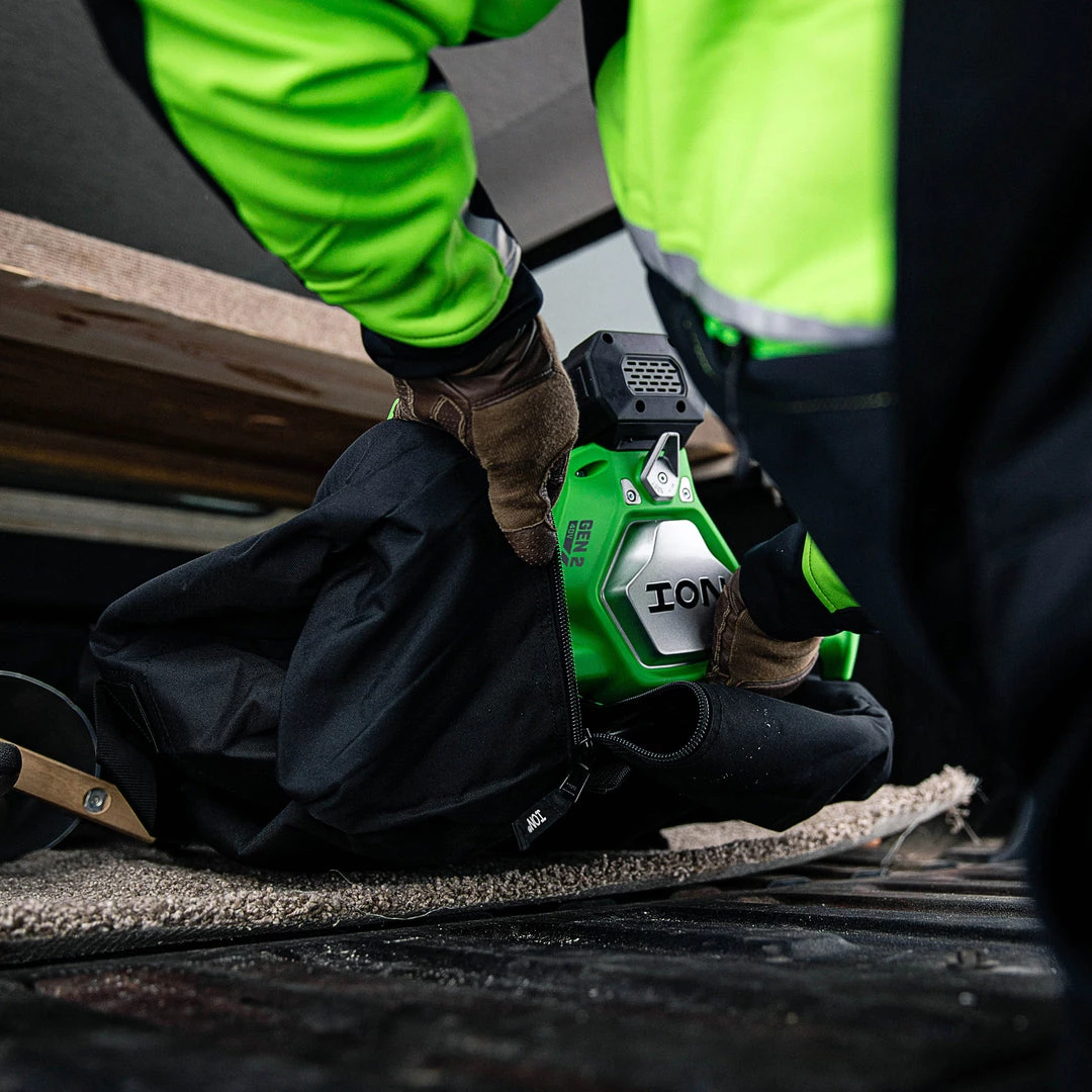 Ice Strong Outdoors ION AUGER BAG 4 Ice Strong Outdoors ION AUGER BAG