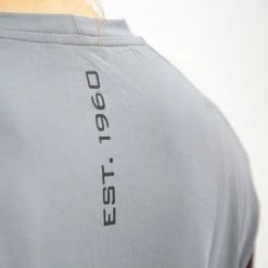 Eskimo Women's Shanty Boss Long Sleeve Tee