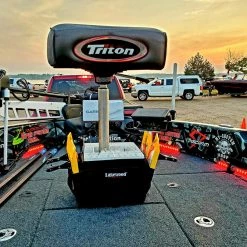 Ice Strong Outdoors Lakewood Pedestal Organizer 7 Ice Strong Outdoors Lakewood Pedestal Organizer